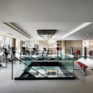 **** Hotel Humaniti Montreal, Autograph Collection Canada